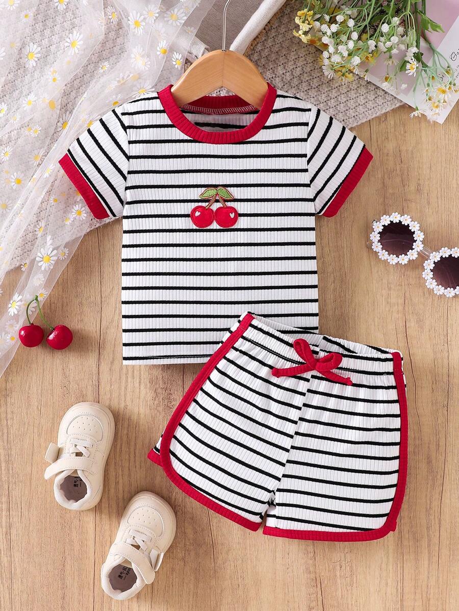 2 Stücke Sommer Baby Mädchen Geripptes und Geripptes Set mit Kirschstickerei Bluse und Shorts, bequemer Outfit