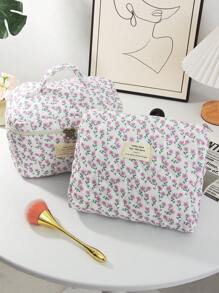 1 PC Pink And Purple Small Floral Quilted Bag Make Up Bag,Fashionable And Casual Large Capacity Portable Zipper Makeup Bags,Travel And Vacation Essentials Cosmetic Bags For Sanitary Napkins,Pouch Pads,Wired Earphones,Headphones,Charger,Lipsticks,Cosmetics,Perfume,Skin Care And Beauty Products,Home Decor,For Mom,Women,Nurses,Students,School Girls,Keys,Holiday Gifts