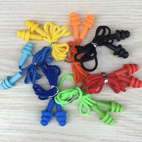 3/5 Pairs Of Christmas Tree Earplugs With Random Colors, Waterproof Silicone Earplugs For Swimming, Learning & Noise Reduction Earplugs (Random Colors) And Sleeping Earplugs, Which Are Suitable For Home, Office, Travel Bedroom, Travel, Office, School And Back-To-School Supplies