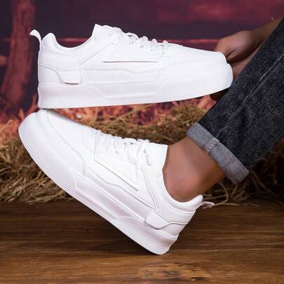 Zapatillas deportivas de suela gruesa y color blanco para hombres, de estilo casual y deportivo, con suela de EVA antidoblado y antidesgaste, ideales para jóvenes y estudiantes, diseño de cordones y baja top para usar en skate y running.