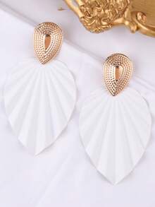1 Pair Exaggerated Metallic Colorful Leaf Design Chic Earrings For Women - Blue - View 9