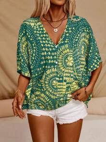 Plus Size Women Batwing Sleeve Printed V-Neck Blouse - Green - View 3