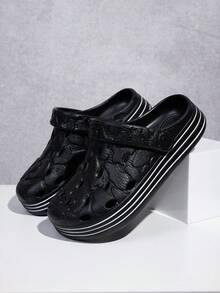 Men's Solid Color Wooden Clogs, Fashionable Hollow Floral Pattern Sandals, Non-Slip Closed Toe Slippers, Suitable For Casual And Beach Use - Black - View 4