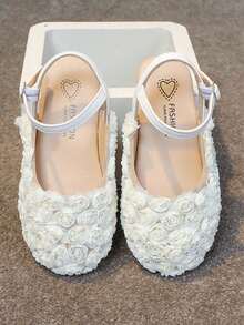 1 para dziewczęcych modnych, uroczych, kwiatowych, dekoracyjnych butów dla księżniczek, odpornych na zużycie, antypoślizgowych, płaskich butów, odpowiednich do codziennego noszenia latem i zajęć na świeżym powietrzu - Beżowy - Zobacz 5