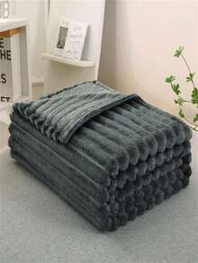 1pc Flannel Blanket, Warm & Breathable, Office/Home Use Nap Blanket, Air Conditioning Blanket, Towel Blanket, Sofa Blanket - Dark Grey - View 5