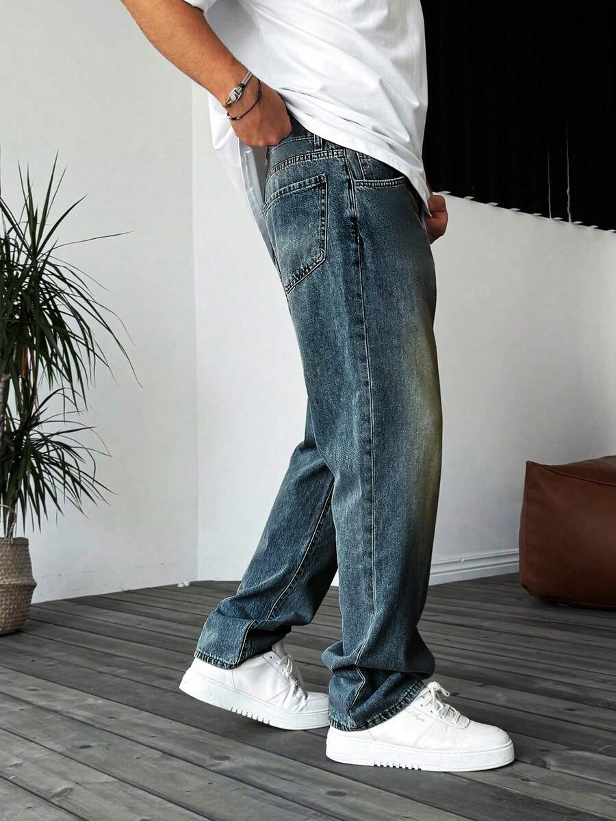 男士复古浅蓝色直筒洗水牛仔裤，高端简约百搭纽扣拉链休闲裤，四季皆宜