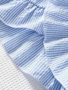 Este conjunto de verano para niñas está hecho de tela a rayas, suave y cómodo, con un estilo casual. El conjunto incluye una blusa sin mangas y un par de pantalones largos, en total 2 piezas. Adecuado para niñas de 4 a 7 años. - Azul - Ver 9