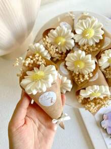 1pc Daisy Floral Butterfly Silicone Mold, For Handmade Candle, Clay Decoration, Resin Crafts, Etc. Suitable As Wedding Table Decor, Spring Party Gift, Mother's Day Craft, Made Of & Material, High-Quality Nature-Inspired Design