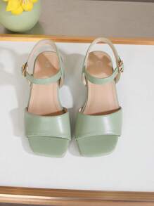 Girls' Fashionable Elegant And Comfortable Low-Heeled Sandals, Crystal Shiny Upper With Moon Decoration Buckle For Weddings And Dress Occasions