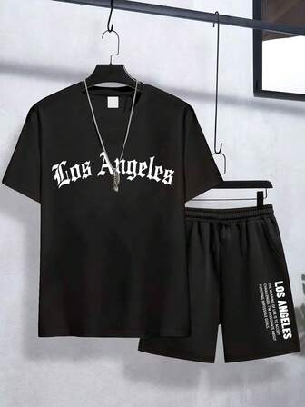 青少年男孩宽松大码休闲宽松口号图案短袖衬衫短裤运动套装适合春夏季穿着。