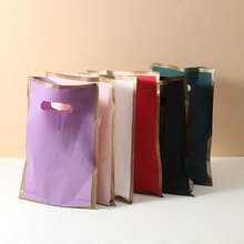 50 个带手柄的厚礼品袋，金边塑料派对糖果袋，适合各种节日派对、返校节、情人节 - 彩色 - 查看 8