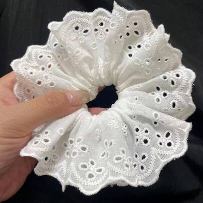 1pc Women Elegant White French Style Exquisite Lace Hollow Floral Scrunchie, Stretchy Minimalist Hair Accessory Suitable For Everyday Wear Scrunchies Hair Ties Scrunchy Hair Ties