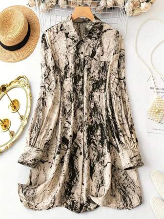 Women Batik Print Long Sleeve Casual Button Front Shirt