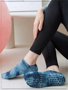 1 Pair Fashion Tie-Dye Anti-Slip Yoga Socks, Silicone Non-Slip Floor Socks, Anti-Slip Sports Fitness Socks, Dance Boat Socks, Pilates Anti-Slip Ankle Socks - Multicolor - View 2