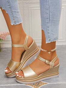 女士夏季新款经典厚底凉鞋，波西米亚风格白色交叉后带坡跟凉鞋，时尚高跟圆头假日风格 - 金色 - 查看 5