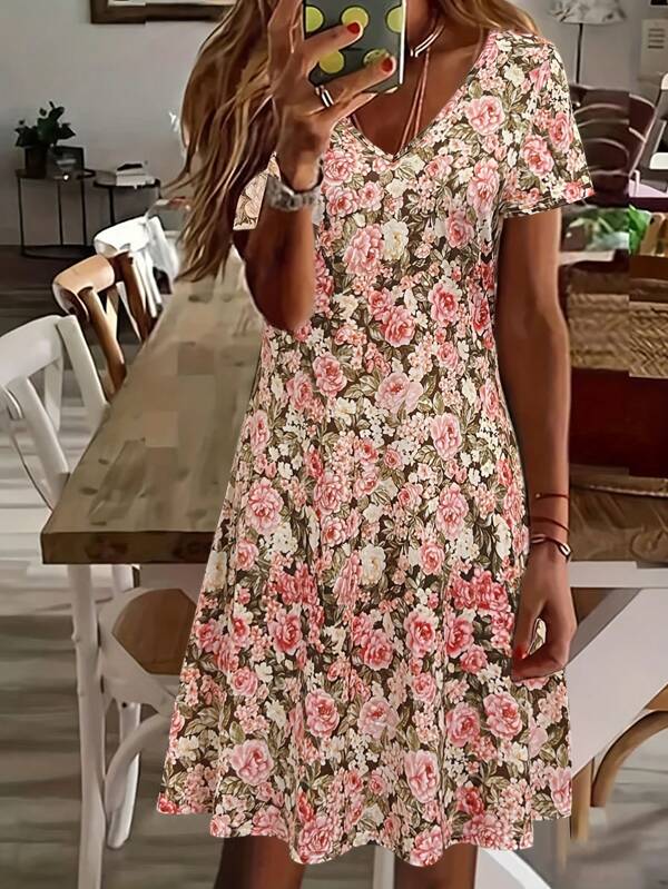 Vestido casual de vacaciones con cuello en V y manga corta con estampado floral para mujer