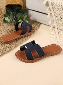 1 Pair Plus Size Toddler/Little Girls' Blue Denim Roman Sandals, Slip-On Round Toe Flat Non-Slip Casual Comfort Home Slippers, Suitable For 3-12 Years Old Boys & Girls, Spring/Summer New Arrival
