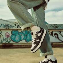 XTEP Maxx Board Shoes Women's Breakdance Team Same Style Versatile Flat Shoes Casual Sports Shoes 876118310010 - Black/Sail White - View 4