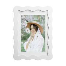 1pc Colorful Wave Photo Frame, Creative Shape Picture Frame, For Home Decor, For Friends & Family Portraits, Perfect Mother's Day Gifts - Multiple Sizes/Colors Available