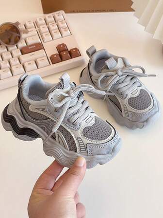 1 par de nuevos zapatos deportivos de moda 2025 para niños, adecuados para todas las estaciones, zapatos casuales para niños y niñas, zapatos para correr aptos para viajes diarios y actividades en el campus, zapatos para caminar para bebés, ligeros, resistentes al desgaste y antideslizantes