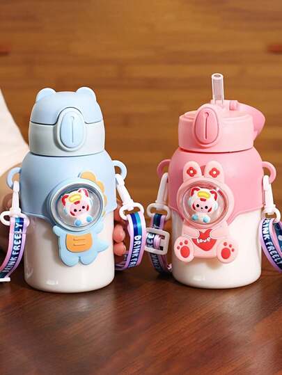 قطعة واحدة من زجاجة مياه كرتونية جميلة سعة 21 أونصة مع غطاء وقش - كوب رياضي محمول محكم الإغلاق مناسب للأطفال والبالغين - مصنوع من مادة البولي كربونات - تصميم ممتع بشكل رائد فضاء وحيوانات - مثالي للسفر والتخييم والعائلة والمدرسة أو الهدايا، ديكور حفلات الزفاف والكريسماس وأعياد الميلاد