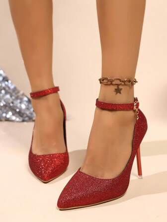 尖头单扣带新娘鞋，红色高跟鞋，适合婚纱