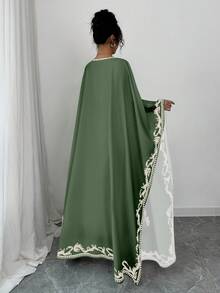 Printed Loose Waist Reversible Modest Abaya For Women - Dark Green - View 2