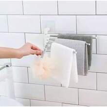 1 pezzo portasciugamani rotante a 180 gradi e a più ripiani. Può appendere più asciugamani, così come spugne da bagno, elastici per capelli, ecc. Senza bisogno di perforare, facile da installare. Materiale resistente alla ruggine e all'umidità, più adatto per l'uso in bagno. Può essere installato anche in cucina come portastrofinacci. Design compatto, leggero e di alta qualità.
