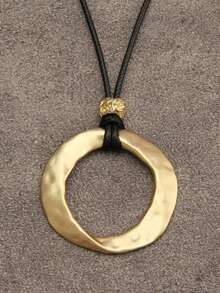 1pc Minimalist Oversized Golden Circle Asymmetrical Geometric Pendant Necklace With Multilayer Black Wax Cord Long Chain, Stylish Luxury Gift For Girlfriend Or Mother