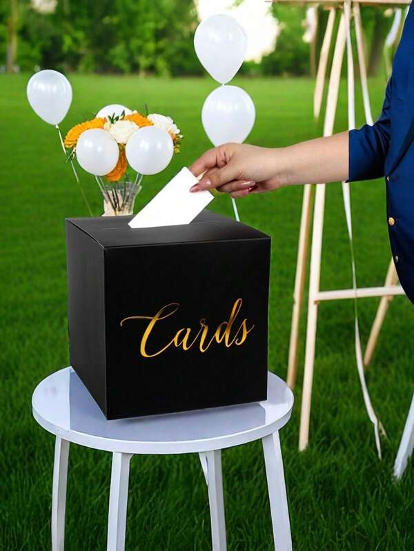 1 Stück exquisite schwarze Kartenbox Abstimmungsbox, Hochzeit Tischdekoration, Einschulung Party Zubehör, Namensvorschlag Kartenbox, geeignet für Geburtstage, Abschlüsse, Renten, Jahrestage, Feiertage, Geburtstagskarten Nachricht Box Geschenkbox, Abschluss Nachricht, Segnungen, Wettbewerb Abstimmungsgeschenk Briefkasten Papier, Hochzeitsempfang Spardose, Multifunktions Geschenkkarten Aufbewahrungsbox, Halloween Thanksgiving Weihnachten
