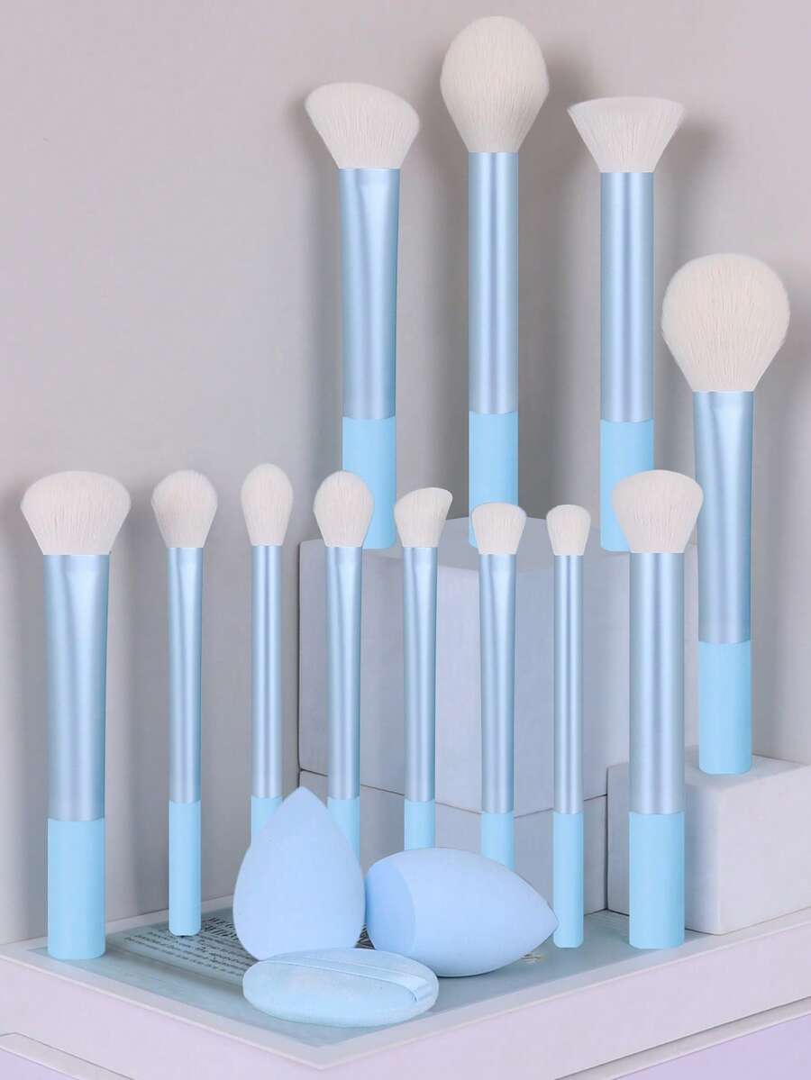 15支/13支/11支/8支/6支化妆刷套装，包含散粉刷、腮红刷、高光刷、眼影刷、睫毛刷、眼线刷、斜角化妆海绵、圆形化妆海绵、圆形粉扑、三角形化妆海绵、三角形粉扑。美妆工具、化妆刷套装、化妆刷套装、化妆刷套装、完整化妆套装、化妆刷套装、完整化妆套装、化妆刷套装、化妆刷套装、化妆礼品套装、套装、赠品、专业化妆刷、完整化妆套装