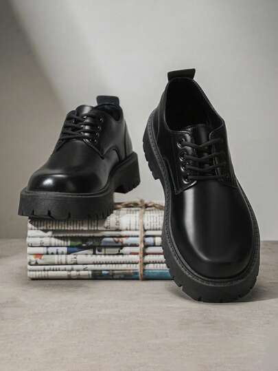 男士秋季低帮休闲黑色皮鞋，百搭舒适软底系带牛津鞋，时尚英伦风四季款