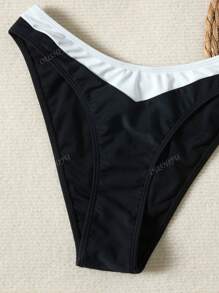 Nuevo conjunto de bikini de unicolor estilo europeo y americano para vacaciones, traje de baño sexy con bloques de color blanco y negro apropiado para la playa, festivales de música y discotecas
