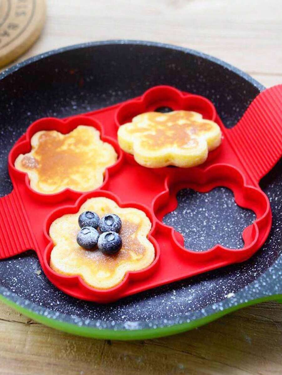 1PC Pancake Molds Silicone Baking Mould Egg Maker Pancake Egg Ring Nonstick Silicone Round Egg Rings (Red 7/4 Holes)