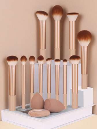 15支/13支/11支/8支/6支化妆刷套装，包含散粉刷、腮红刷、高光刷、眼影刷、睫毛刷、唇线刷、斜角美妆蛋、圆形美妆蛋、圆形粉扑、三角形粉扑、三角形散粉海绵、粉底液调色海绵、美妆工具、化妆刷套装、化妆刷套装、化妆刷套装、全套化妆刷、化妆刷套装、化妆刷礼盒套装