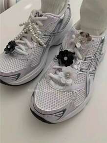 3pcs/Set Korean Ins Niche Fashionable Floral Shoe Clips, Pearls & Bowknot Decor For Sneakers