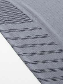 男士夏季冰丝透气速干T恤休闲百搭轻薄短袖舒适运动服户外上衣