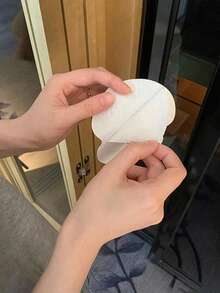 50pcs/Set Disposable Non-Woven Fabric Invisible Pad Anti-Sweat Patch, Minimalist White Underarm Anti-Sweat Patc - one-size - View 4