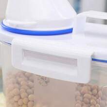 Contenedor de Alimentos, Dispensador con Boquilla de Vertido, Ideal Para Cereales, Semillas, Alimento de Mascota, Sello Hermético Para la Conservación de Alimentos, Capacidad 2.5 L. - Transparente - Ver 8
