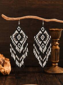 Handmade Beaded Earrings, Bohemian & Vintage Jewelry, Suitable For Women & Girls, Holiday & Everyday Wear, Great Gift Choice - Black and White - View 1