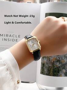 Pablo Raez 1 件金色女士手表矩形 18K 金色 IPG 镀层女士手表 SUS304 不锈钢方形表壳顶级全新设计正装石英复古手表优雅女士时尚白色表盘条形刻度高品质女士学生流行腕表舒适黑色超细纤维皮革 50 米防水柔软透气表带休闲青少年女孩可爱手表送给朋友或家人的精美礼物适合日常生活/工作/派对装饰生日礼物