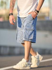 Pantaloni scurți casual bărbătești din denim albastru deschis, spălați, cu buzunare și imprimeu cu caju