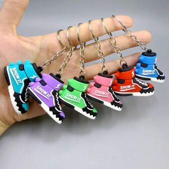 1个多色卡通篮球鞋钥匙扣，创意3D鞋形钥匙圈，男士批发，日常使用，学校字母汽车饰品，可爱哥特风Y2K圣诞礼物创意，包包饰品，带证件夹的挂绳，汽车饰品，包包挂饰，汽车饰品，老师，朋友，姐妹