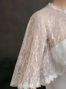 1pc Women Lace Shawl With Crystal Clasp In The Middle Fall Clothes For Women - White - View 4