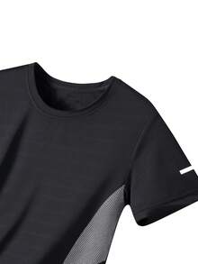 Men's Summer Ice Silk Breathable Quick-Dry T-Shirt, Casual Versatile Lightweight Short Sleeve, Comfortable Sports Outdoor Top - Black - View 4