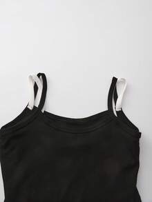 二合一短款上衣 黑白拼接性感针织背心 女士修身上衣