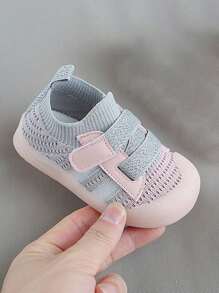 1 Par de Zapatillas de Moda Cute con Diseño de Cierre de Gancho y Bucle para Niños, Malla Transpirable con Suela Blanda de TPR Antideslizante y Cómoda, Zapatos Casuales de Caminata Protectores Adecuados para Niños y Niñas de 1 a 3 Años para Uso en Interiores/Exteriores en Primavera/Otoño