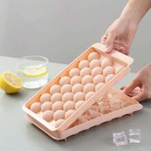1pc 33-Grid Plastic Refrigerator Ice Cube/Candy/Jelly/Pudding Mold With Lid, Random Color