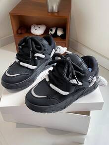 Fashionable Women's Casual Sneakers, Comfortable Street Style Vulcanized Shoes, And Simple Design, Suitable For Spring/Autumn - Black - View 3