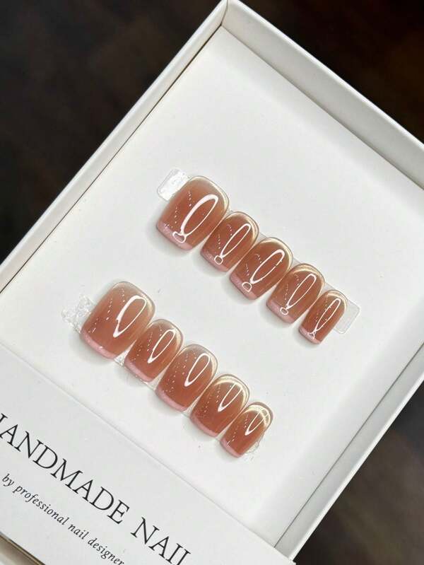 Uñas postizas cuadradas y cortas de verano, de estilo simple, hechas a mano, con sticers de manicura francesa rosa y efecto ojo de gato